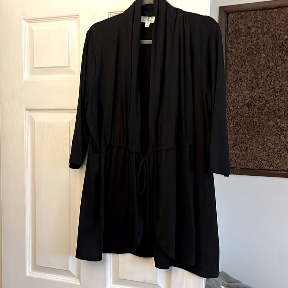 Black lightweight sweater jacket with a waist tie size 1x